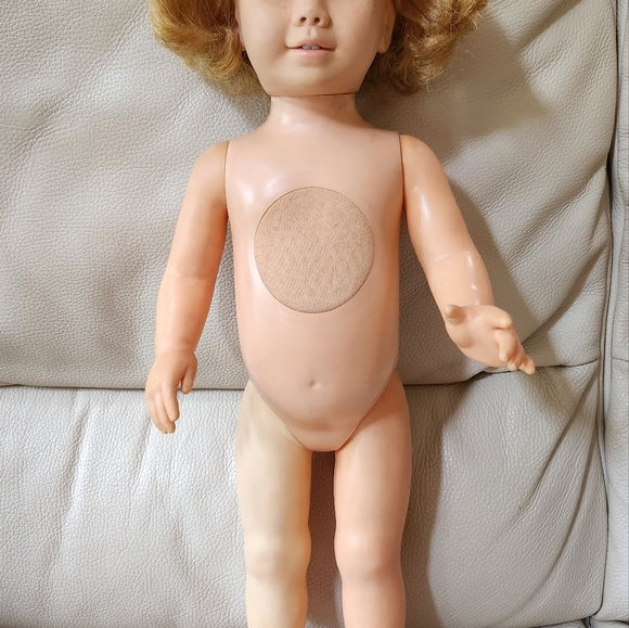 Vintage Chatty Cathy Doll (1960's)-INCLUDING CLOTHES-Voice NOT Working - Picture 3 of 13